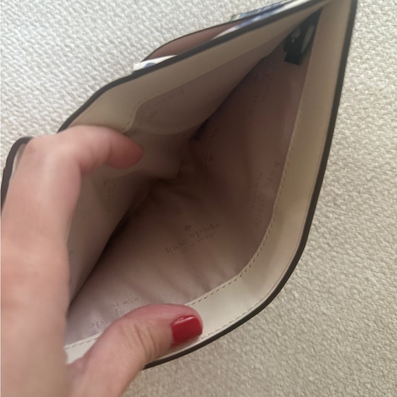 Kate Spade Light Pink Madison Medium Bifold Wallet - Picture 6 of 9